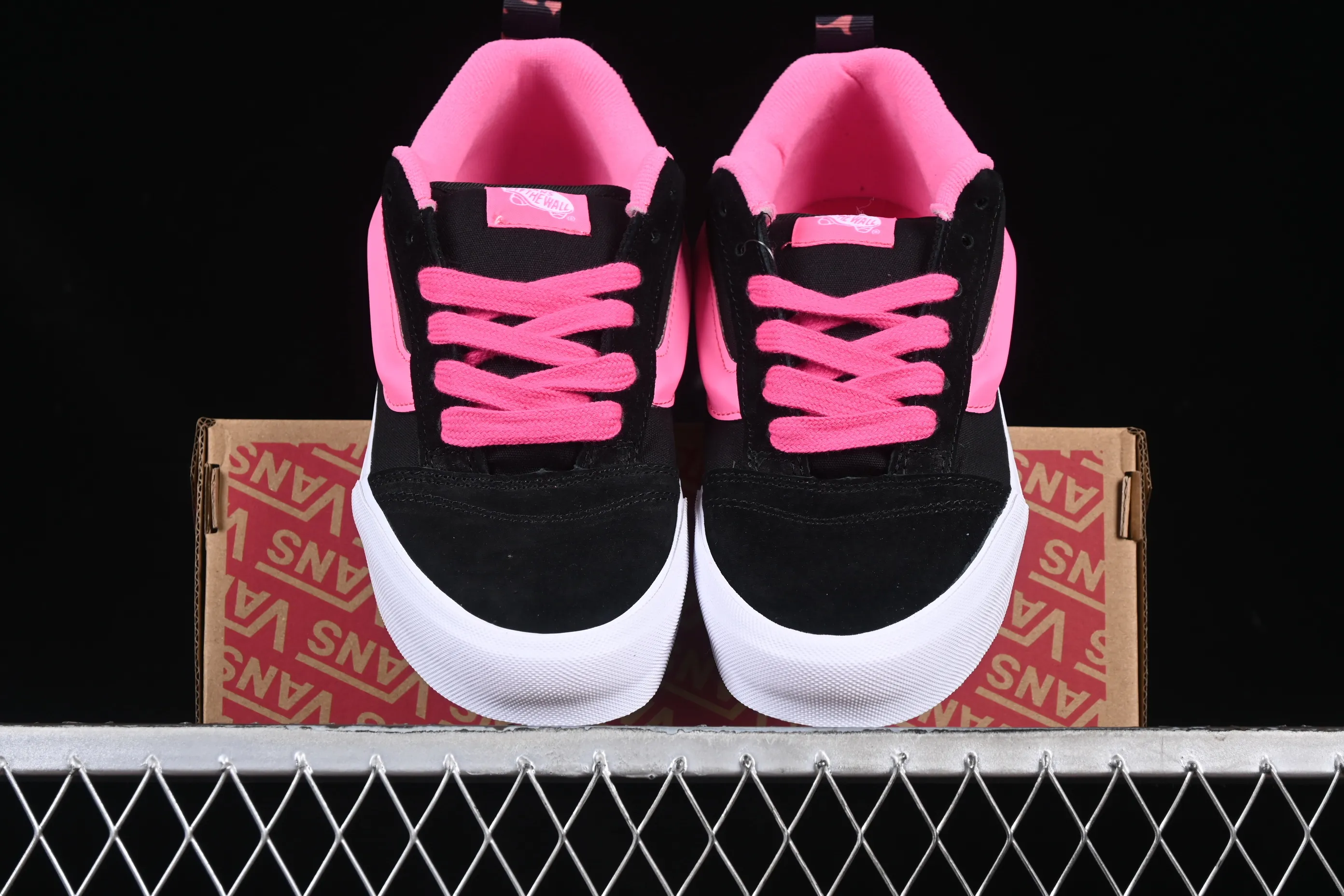 All categories Vans Vans series Vans Low Vans low-top Vans Knu Skool Vans low-top retro casual fat bread shoes VN000CRP7AK